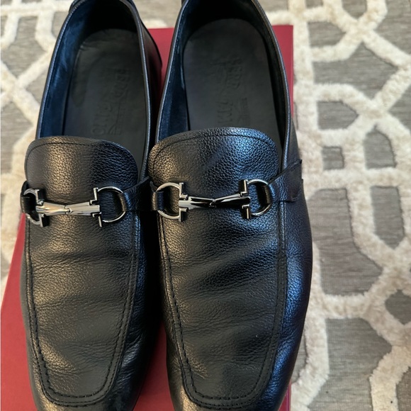 Men’s authentic Ferragamo shoe in the style Nowell.